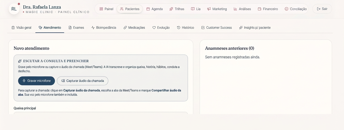 Tela de consulta com transcrição em tempo real e prontuário gerado por IA